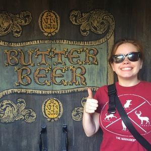 Meet your Posher, Stephanie